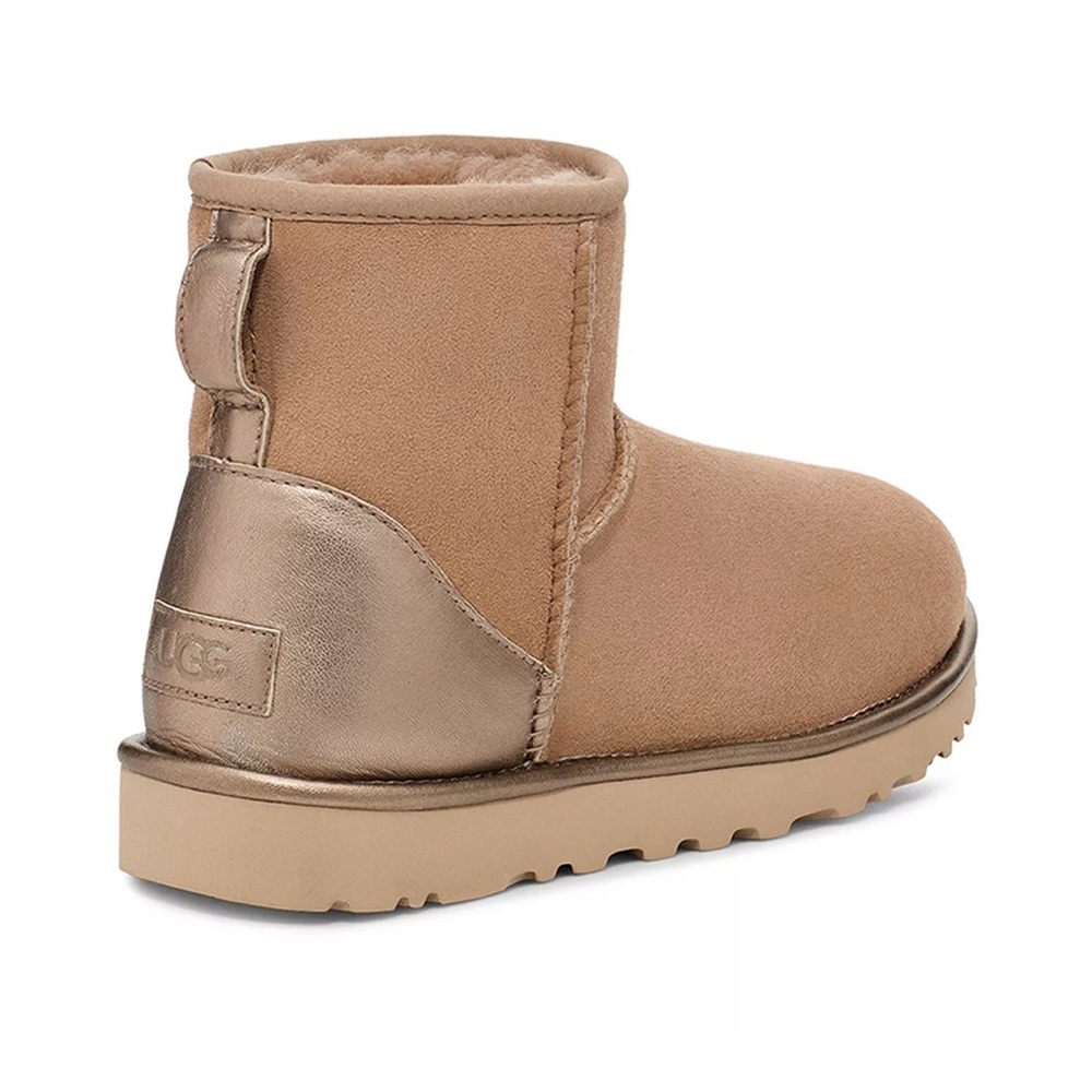 Brand New Size 11 UGG women’s classic mini shine boots/ugg - Picture 6 of 13